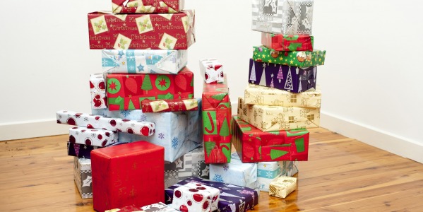 Pomysły na oryginalne spakowanie prezentu świątecznego
